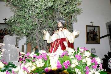 Los 8 pasos de la procesión del Viernes Santo, a punto en la Basílica de Telde (Foto TA)